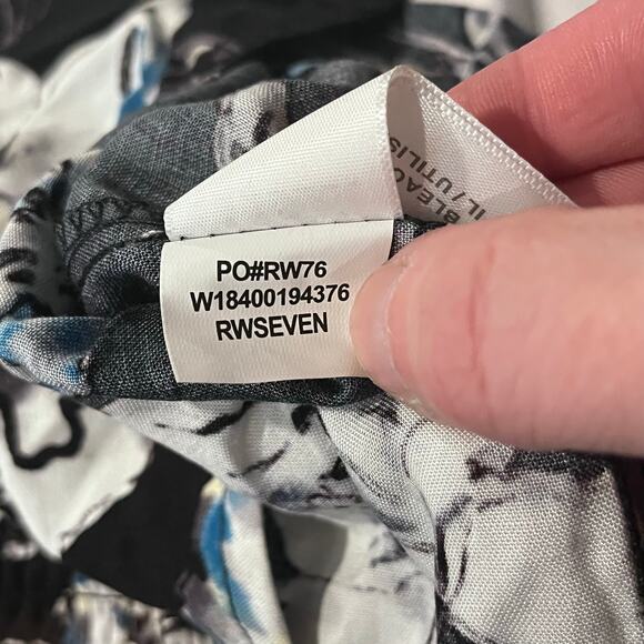 Anthropologie Band of Gypsies Medium whimsygoth black floral strapless jumpsuit - Picture 8 of 10